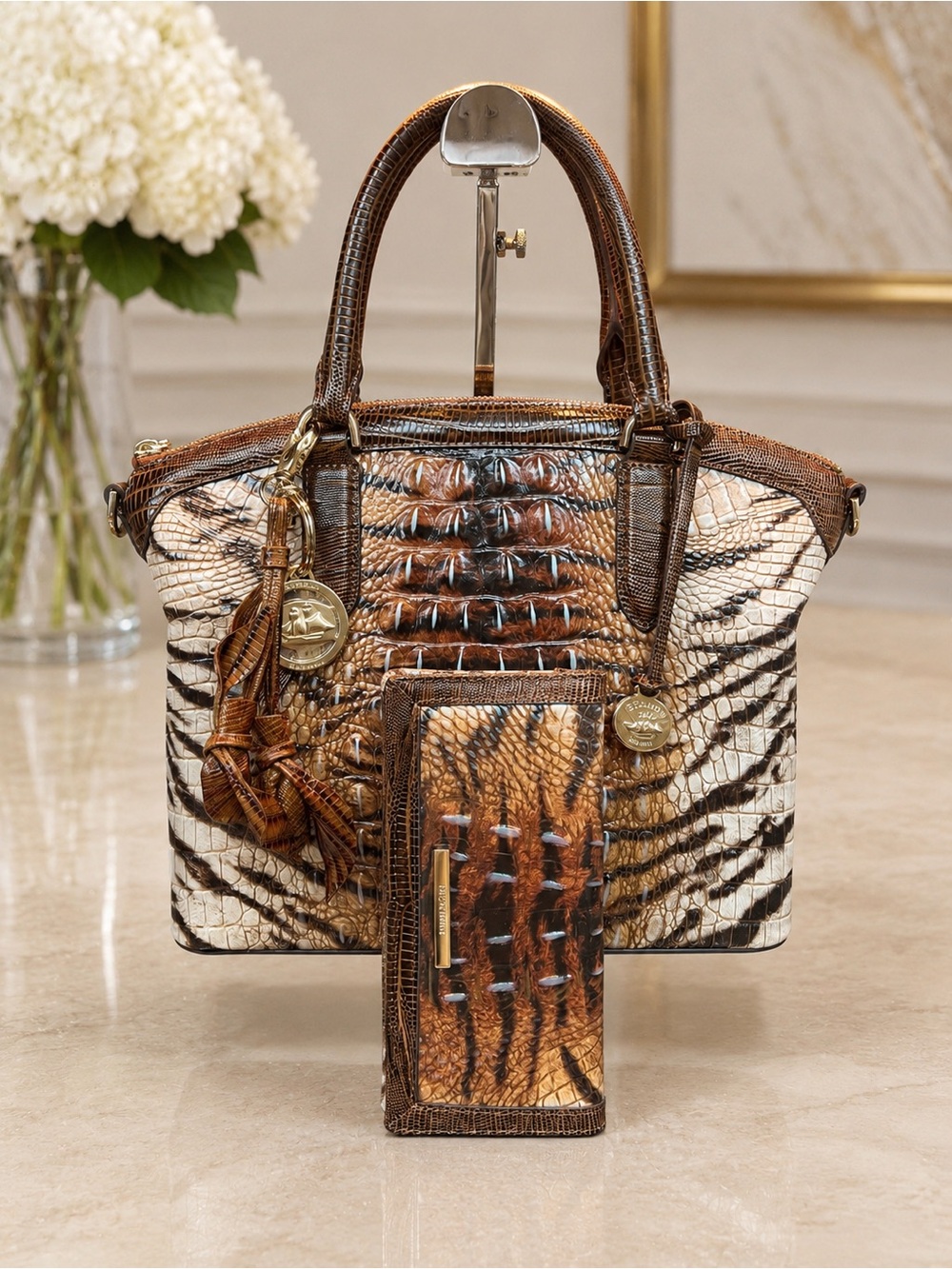 BRAHMIN “Feline Hermosa” Medium Duxbury with Ady Wallet, EUC & Brahmin Roses🌹 - Picture 2 of 13